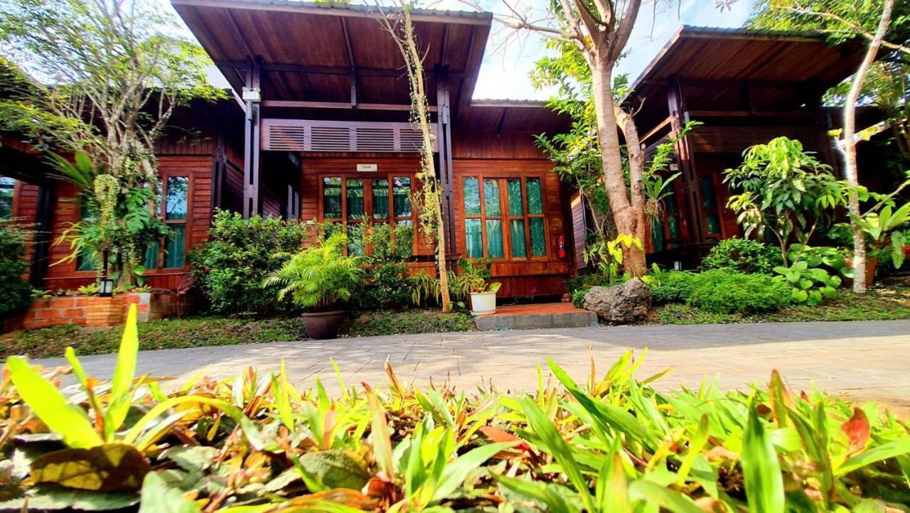 Areeya Phubeach Resort Wooden House Ban Chong Phli エクステリア 写真